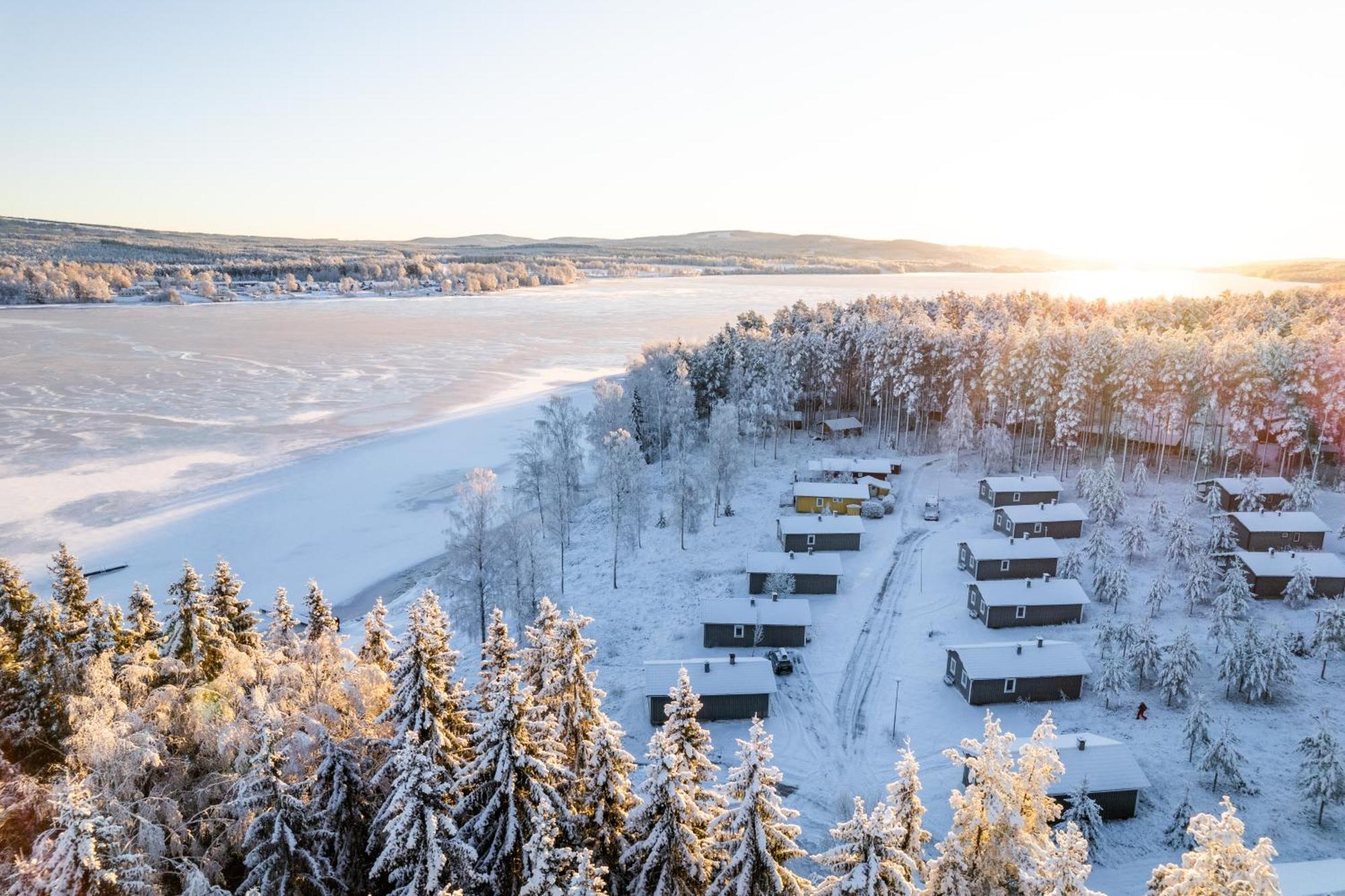 Bjoernbyn Stugby Apartamento Råda Exterior foto